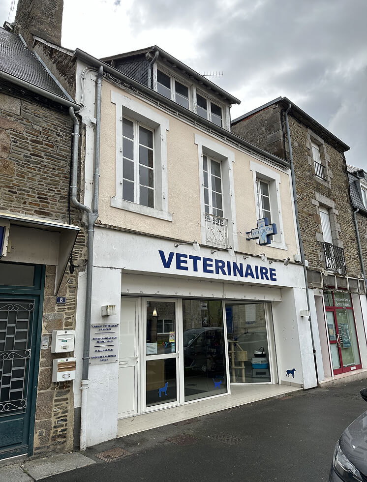 Devanture cabinet vétérinaire Pontorson